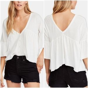 NWT Free People

V-Neck 3/4-Sleeve Peasant Top